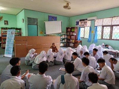 Kegiatan pembelajaran Seni Budaya oleh Bp. Hendra Cipta, S.Pd